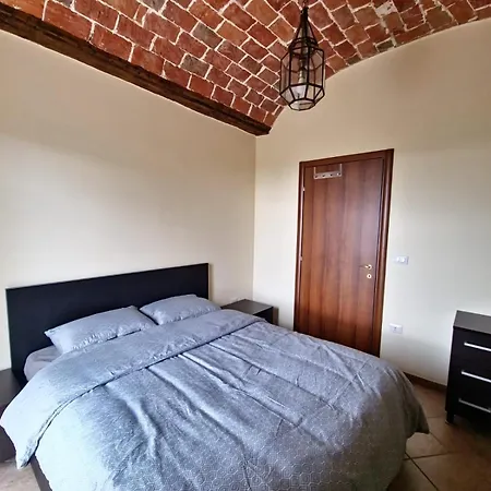 Spazioso E Panoramico Lägenhet Verrua Savoia